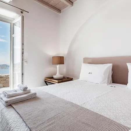 Diana Mykonos *