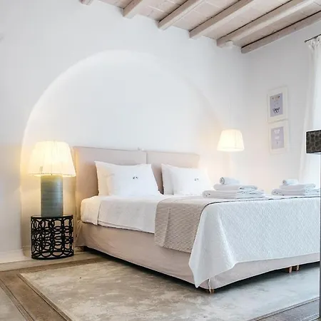 Diana Mykonos Willa *