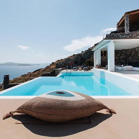 Diana Mykonos Agios Ioannis Diakoftis