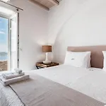 Diana Mykonos *